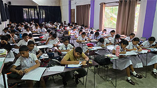 Class Crowd 1